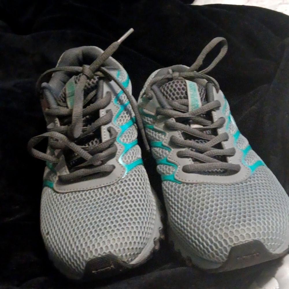K-Swiss tubes athletic shoes